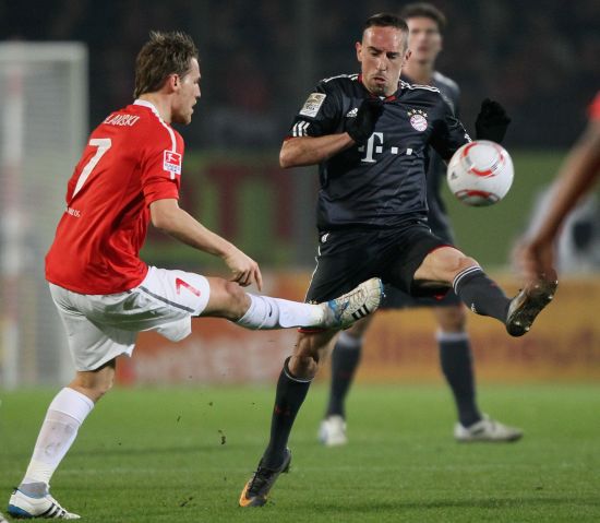 面临球员交 面临球员交