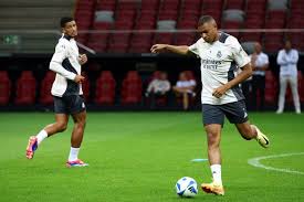 及国际教练 及国际教练